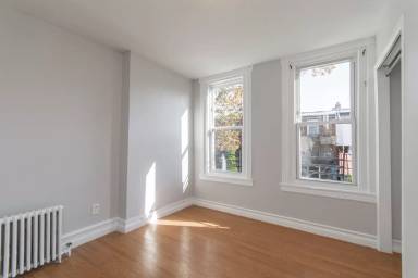 Main picture of 6070 Upland St