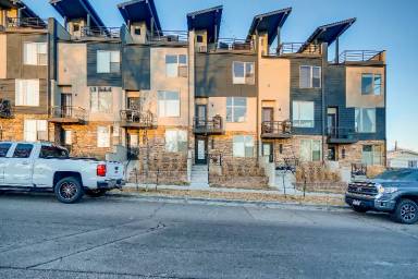 Main picture of 1705 Eaton St