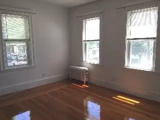 Main picture of 117 Spring St
