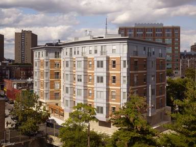 Main picture of 16 Miner St