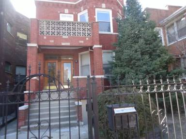 Main picture of 4007 W Nelson St