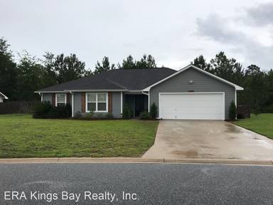 Main picture of 104 Lake Victoria Dr