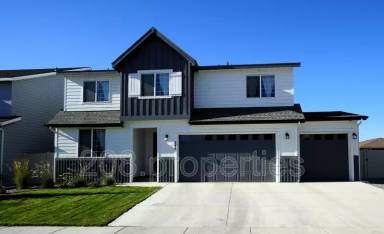 Main picture of 245 E Caldera St