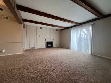 Main picture of 7120 Van Dorn St