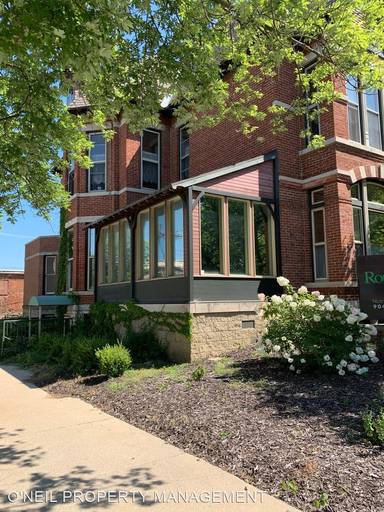 Main picture of 904 South St