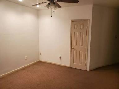 Main picture of 2114 W Pacific St