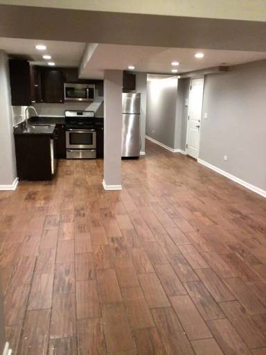 Main picture of 4320 S Michigan Ave