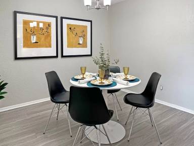 Main picture of The Hayes Apartments