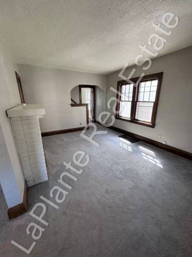 Main picture of 1933 Talbot St