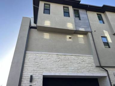 Main picture of 2700 Via Alta Pl