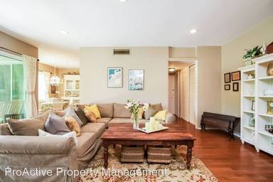 Main picture of 985 E California Blvd