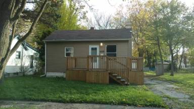 Main picture of 1439 Greenwich St
