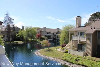 Main picture of 96 Lakeshore Ct