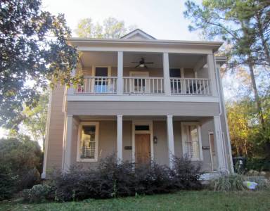 Main picture of 851 Madison St