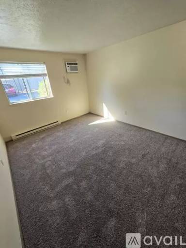 Main picture of 405 W Bellwood Dr