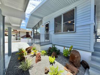 Main picture of 3824 Harding Ave