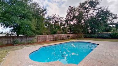 Main picture of 998 Rock Bay Dr