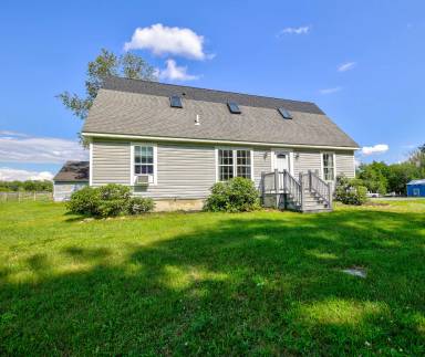 Main picture of 535 Locust Grove Rd