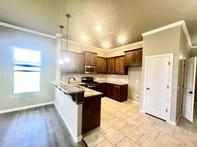 Main picture of 2408 NW 193rd St