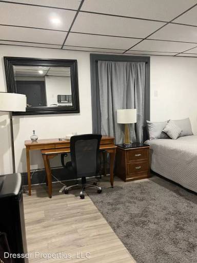 Main picture of 143 Broadway