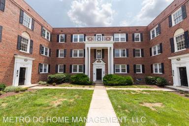 Main picture of 3807 W St SE