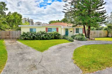 Main picture of 6730 SW 19th Ter