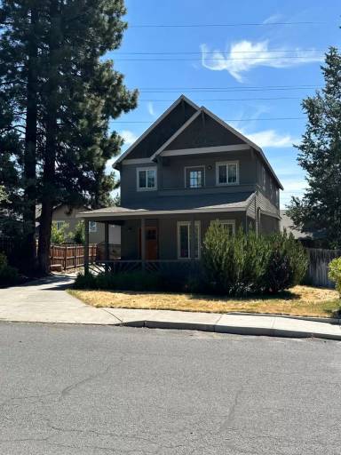 Main picture of 2110 NW Torrey Pines Dr