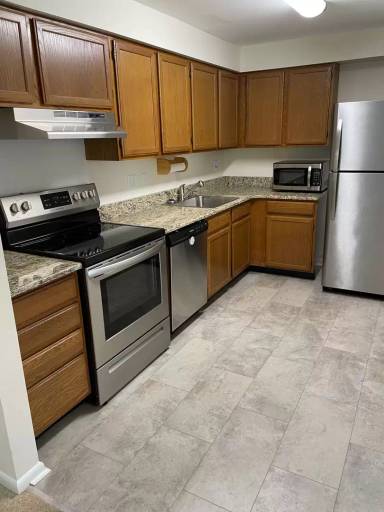 Main picture of 321 Walnut Court Way