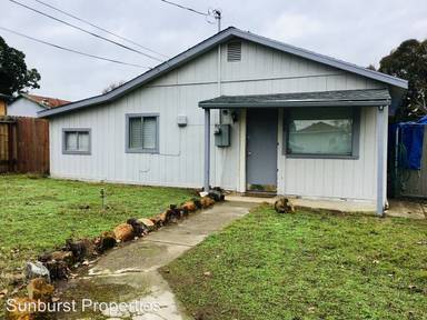 Main picture of 208 3rd St