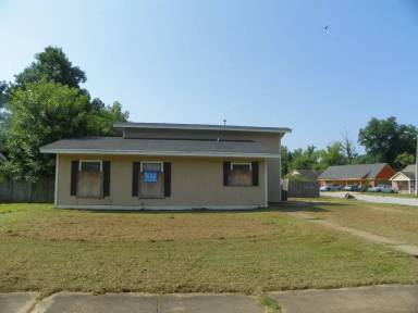 Main picture of 2543 Durham Ave