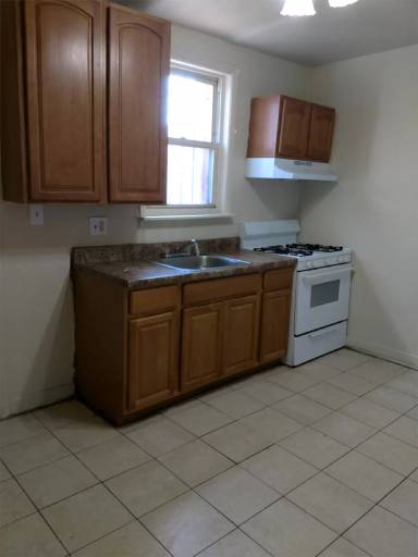 Main picture of 4655 Mulberry St
