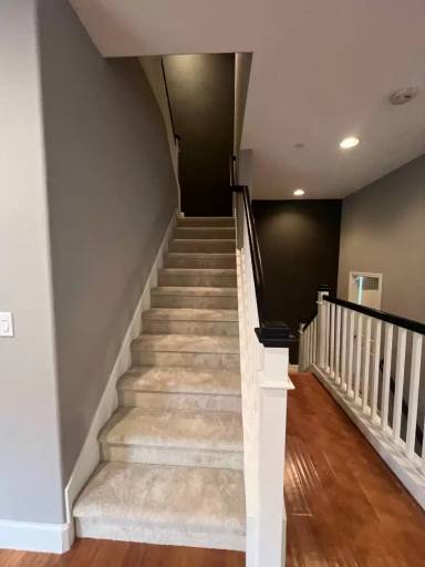 Main picture of 686 Modern Ice Dr