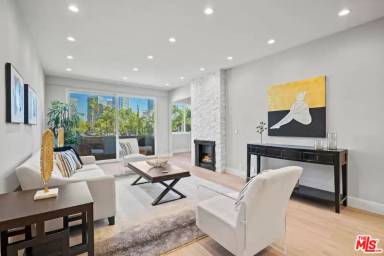 Main picture of 1557 S Beverly Glen Blvd