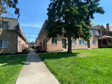 Main picture of 106 E Lane Ave