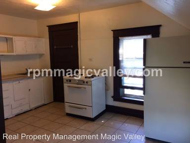 Main picture of 559 2nd Ave N