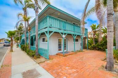 Main picture of 2827 Mission Blvd