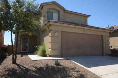 Main picture of 715 W Desert Blossom Dr