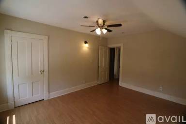 Main picture of 1512 E 12th St