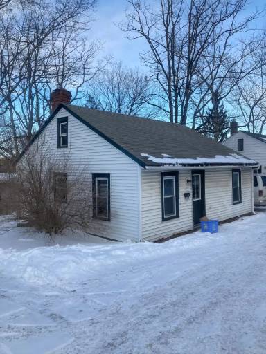 Main picture of 366 Riverside Ave