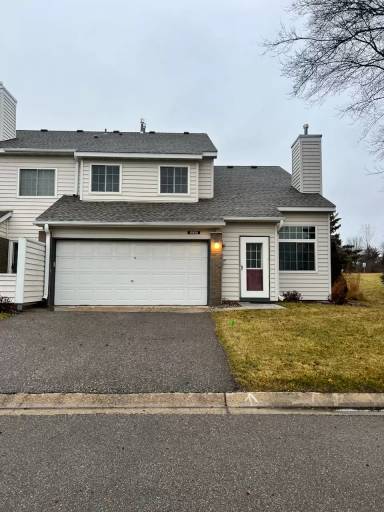 Main picture of 12926 Echo Ln