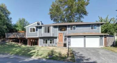 Main picture of 10639 68th Pl S