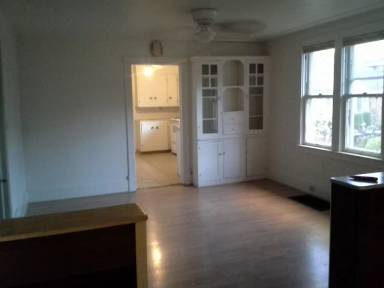 Main picture of 768 Cottage St NE