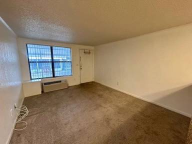 Main picture of 4001 E Michigan St