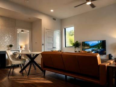 Main picture of 5515 Humming Bird Ln