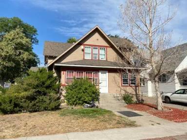 Main picture of 1702 3rd Ave