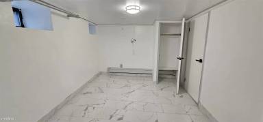 Main picture of 267 Covert St