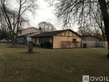 Main picture of 101 E Schaumburg Rd