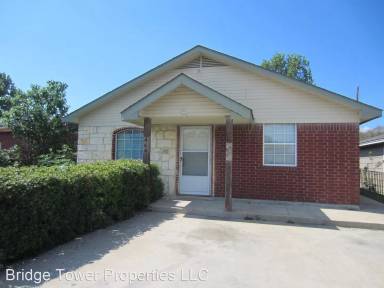 Main picture of 468 Lakeside Dr