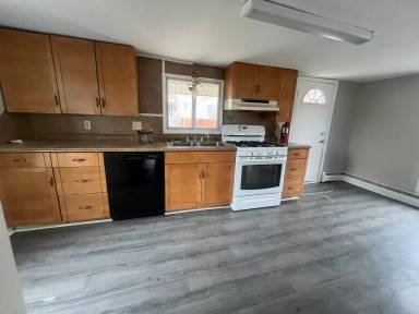 Main picture of 349 4th Ave