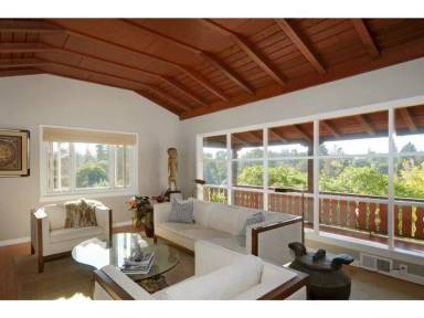 Main picture of 4 Mounds Rd